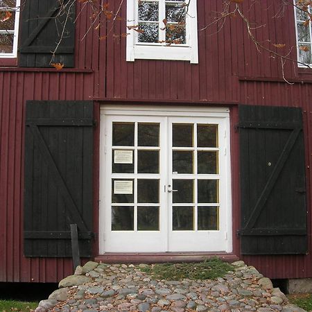 Portaan Nahkurinverstas Porras Exterior photo